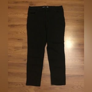 Old Navy High Rise Rockstar Super Skinny  Jeans with secret smooth pockets
